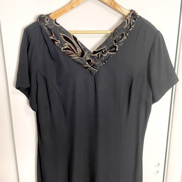 Incite black party dress with scarf down the back - 1980s vintage - size large - Picture 2 of 8